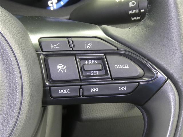 ヤリスクロス ハイブリッドＺ　セーフティセンス　ディスプレイオーディオ　ＬＥＤヘッドライト　リアスポイラー　バックモニター　スマートキー　純正アルミホイール　パワーシート　シート素材モケット　オートエアコン　クルーズコントロール（11枚目）