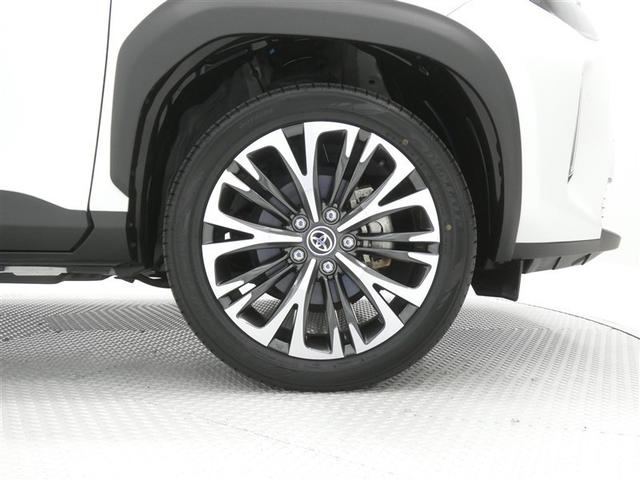 ヤリスクロス ハイブリッドＺ　セーフティセンス　ディスプレイオーディオ　ＬＥＤヘッドライト　リアスポイラー　バックモニター　スマートキー　純正アルミホイール　パワーシート　シート素材モケット　オートエアコン　クルーズコントロール（19枚目）