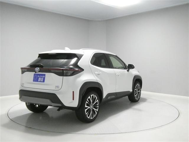 ヤリスクロス ハイブリッドZ アドベンチャー セーフティセンス ドラレコ付き LEDヘッドライト リアスポイラー バックモニター ワンオーナー車 スマートキー 純正アルミホイール ディスプレイオーディオ パワーシート オートエアコン(3枚目)