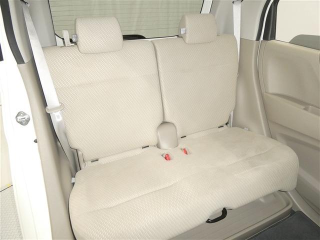 後席シートも広々としたスペースを確保しています。大人でもゆったりと座って頂けますので、大人数でのお出かけもラクラクです♪ドライブに行くのが楽しみですね♪