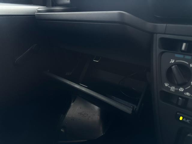 ハイゼットカーゴ スペシャル　車検付きＲ８／５迄　無事故車　貨物車　エアバッグ　プライバシーガラス　アイドリングストップ（13枚目）