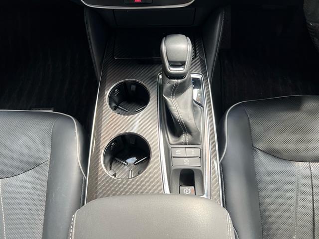 クラウンハイブリッド RSアドバンス ●ムーンルーフ●デジタルインナーミラー●TOM'Sカーボンステアリング●20インチフォージド●RSRサス●ツインディスプレイ●ドライブレコーダー●アラウンドビューモニター●ポップアップディスプレイ(12枚目)