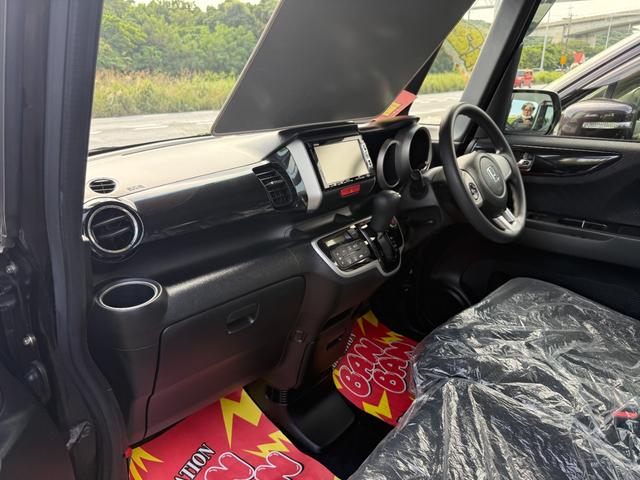 Ｎ－ＢＯＸ＋カスタム Ｇ・Ｌパッケージ　片側パワースライドドア　ナビＴＶ（7枚目）