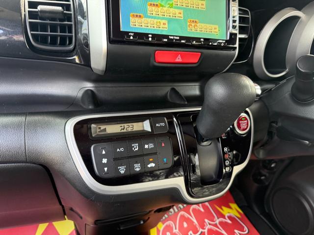 Ｎ－ＢＯＸ＋カスタム Ｇ・Ｌパッケージ　片側パワースライドドア　ナビＴＶ（12枚目）