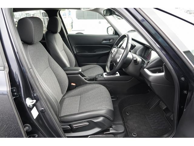 フィット e:HEVホーム 純正オーディオ スマートキー、ETC、リアカメラ、フロアマット、ドアバイザー、あんしんパッケージ 防錆済 助手席エアバッグ 運転席エアバッグ アイドリングストップ LEDライト USB接続 ABS(13枚目)