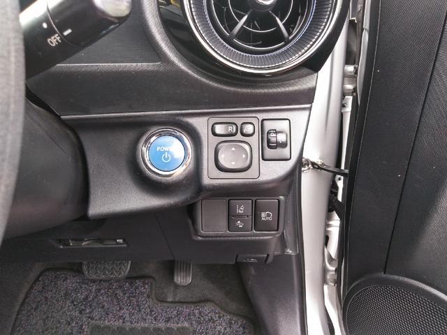 エンジン始動も楽チンです。イチイチ鍵を出す手間も無くなりますよ。