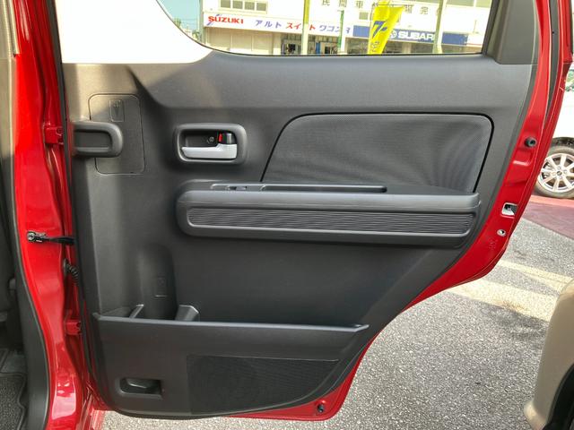 後部座席右ドア