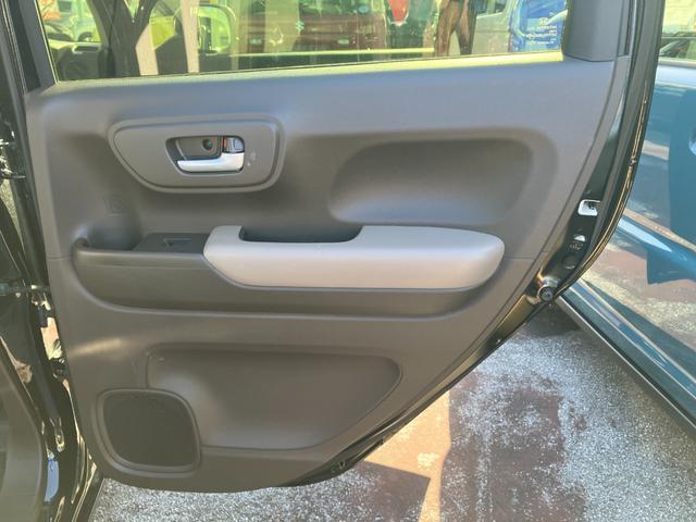後部座席右ドア