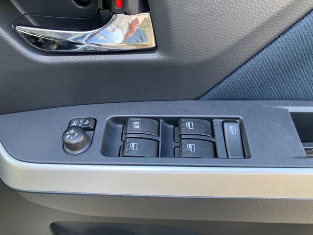 運転席側ドアボタン群