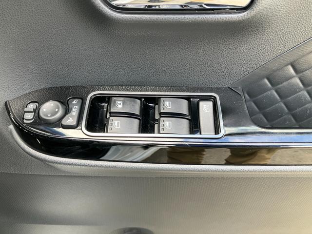 運転席側ドアボタン群