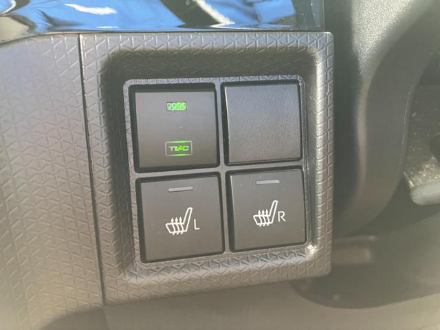 前席シートヒーター付き