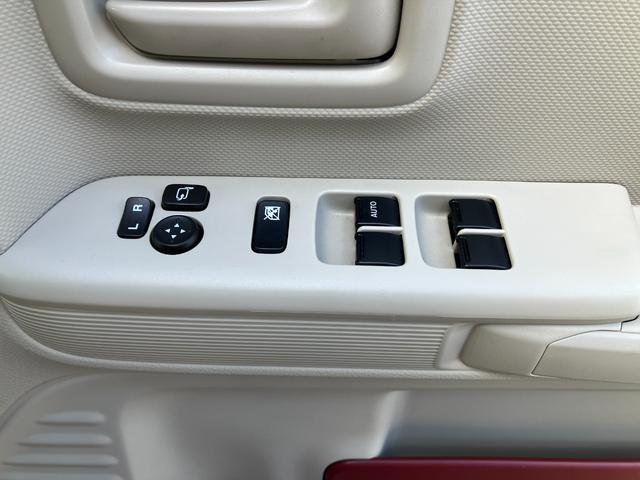 運転席側ドアボタン群