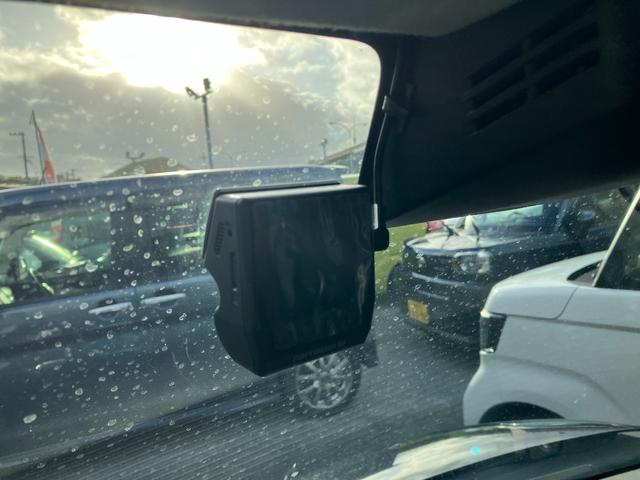 ドライブレコーダー付いています