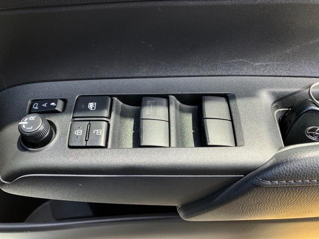 運転席側ドアボタン群