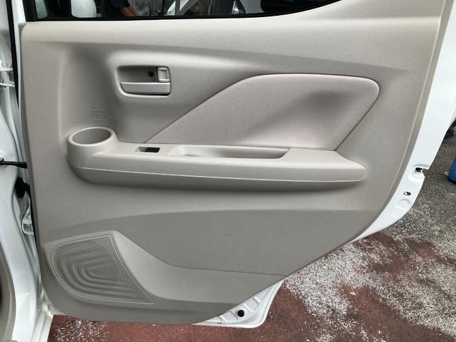 後部座席右ドア