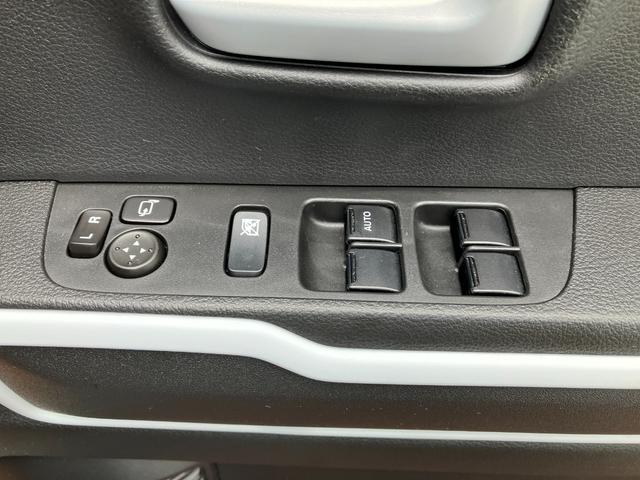 運転席側ドアボタン群