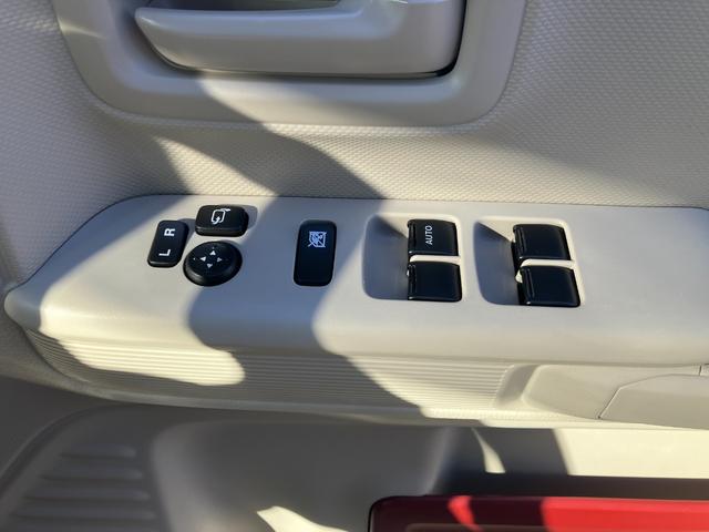 運転席側ドアボタン群