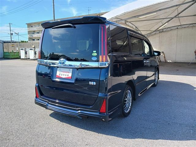 ノア ハイブリッドＳｉ　フルセグ　メモリーナビ　ＤＶＤ再生　ミュージックプレイヤー接続可　バックカメラ　衝突被害軽減システム　ＥＴＣ　両側電動スライド　ＬＥＤヘッドランプ　乗車定員７人　３列シート　記録簿（5枚目）