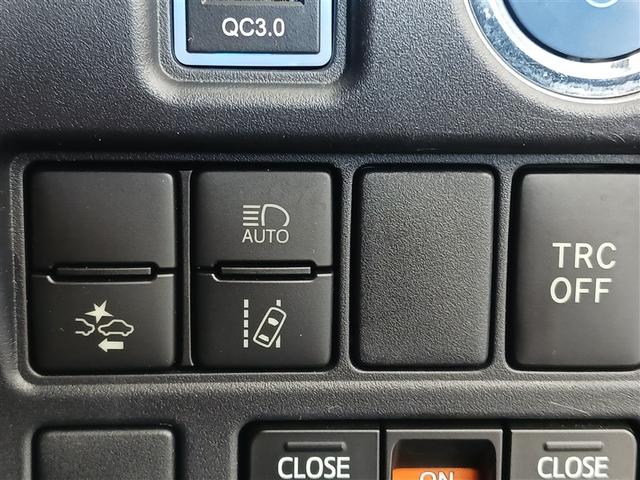 ノア ハイブリッドＳｉ　フルセグ　メモリーナビ　ＤＶＤ再生　ミュージックプレイヤー接続可　バックカメラ　衝突被害軽減システム　ＥＴＣ　両側電動スライド　ＬＥＤヘッドランプ　乗車定員７人　３列シート　記録簿（36枚目）