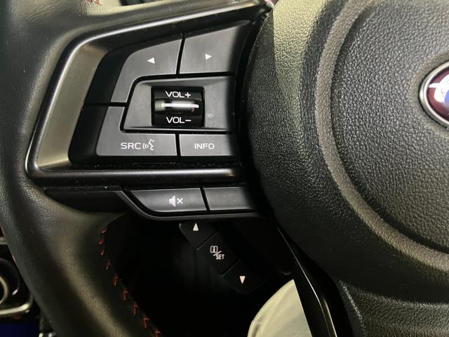 純正ステアリングスイッチ付き！ハンドルにぎりながら、ＴＶチャンネル変更も可能です！