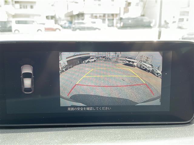 【　バックカメラ　】便利なバックカメラ装備で安全確認を頂けます。駐車が苦手な方にもオススメな便利機能です♪