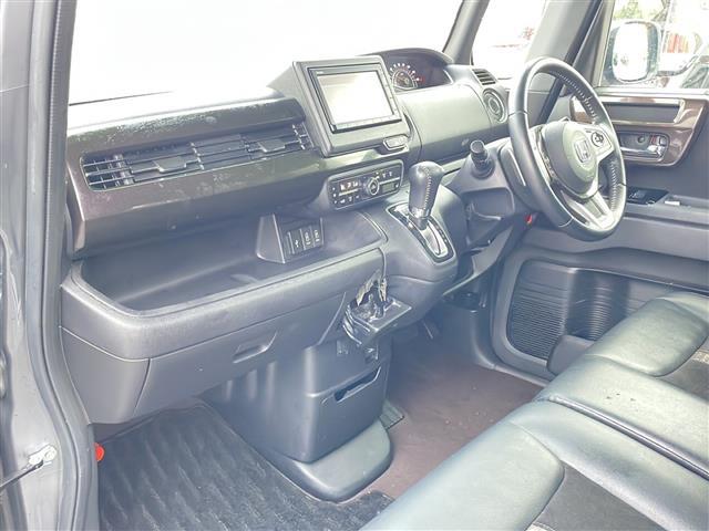 店舗にて現車の確認もいただけますので、お電話で在庫のご確認の上是非ご来店くださいませ！！！