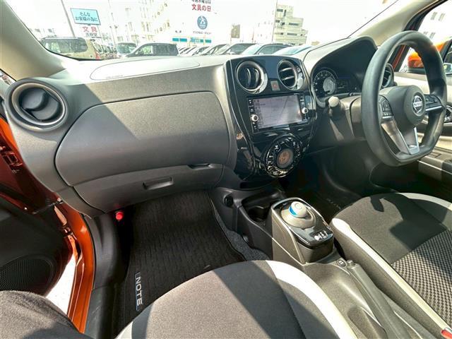 ノート ｅ－パワー　Ｘ　内地仕入　禁煙車　ナビ　フルセグＴＶ　全方位カメラ　Ｂｌｕｅｔｏｏｔｈ　ＤＶＤ　ＣＤ　ＵＳＢ　ＥＴＣ　インテリジェントミラー　ドライブレコーダー　スマートキー　プッシュスタート（27枚目）