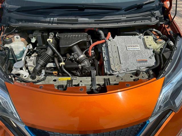 ノート ｅ－パワー　Ｘ　内地仕入　禁煙車　ナビ　フルセグＴＶ　全方位カメラ　Ｂｌｕｅｔｏｏｔｈ　ＤＶＤ　ＣＤ　ＵＳＢ　ＥＴＣ　インテリジェントミラー　ドライブレコーダー　スマートキー　プッシュスタート（41枚目）
