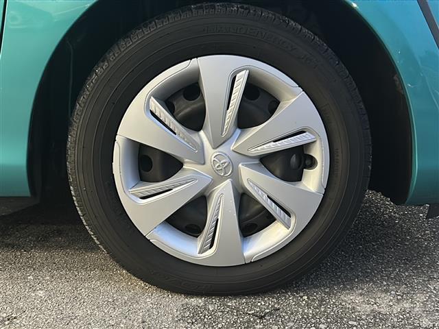 【純正アルミホイールキャップ】専用のアルミなので、お車のイメージにぴったり。社外のアルミやスタッドレスタイヤも取り扱いございます。ドレスアップもカスタマイズもお任せください。