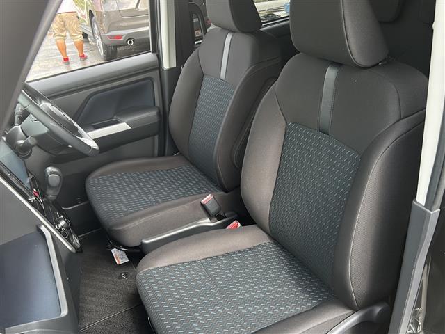 店舗にて現車の確認もいただけますので、お電話で在庫のご確認の上是非ご来店くださいませ！！！／／／／