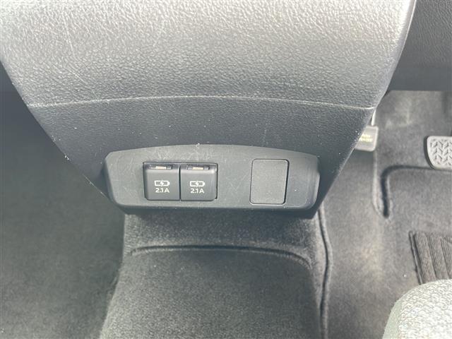 店舗にて現車の確認もいただけますので、お電話で在庫のご確認の上是非ご来店くださいませ!!!////