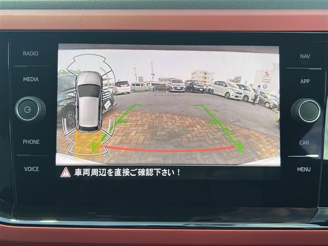 【 バックカメラ 】便利なバックカメラ装備で安全確認を頂けます。駐車が苦手な方にもオススメな便利機能です♪