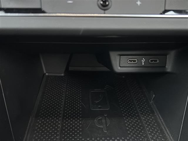 店舗にて現車の確認もいただけますので、お電話で在庫のご確認の上是非ご来店くださいませ!!!