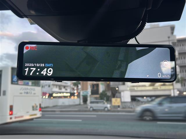 店舗にて現車の確認もいただけますので、お電話で在庫のご確認の上是非ご来店くださいませ!!!