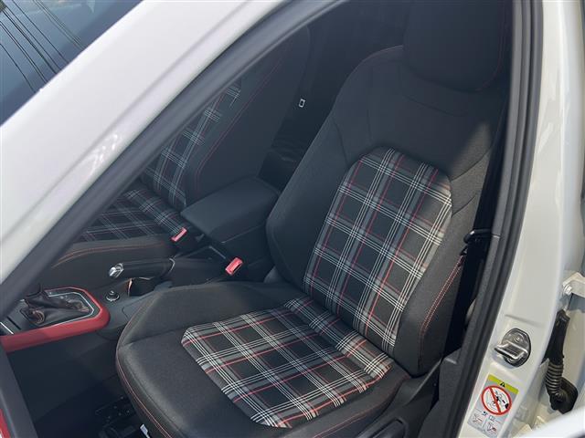 店舗にて現車の確認もいただけますので、お電話で在庫のご確認の上是非ご来店くださいませ!!!