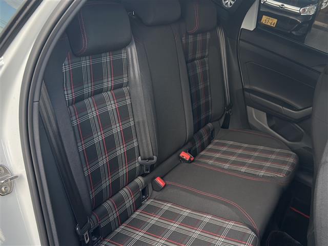 店舗にて現車の確認もいただけますので、お電話で在庫のご確認の上是非ご来店くださいませ!!!