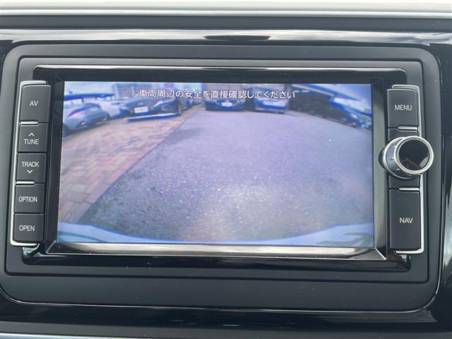 【　バックカメラ　】便利なバックカメラ装備で安全確認を頂けます。駐車が苦手な方にもオススメな便利機能です♪／／／／