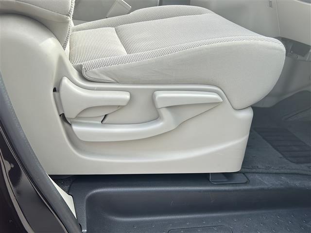 店舗にて現車の確認もいただけますので、お電話で在庫のご確認の上是非ご来店くださいませ!!!