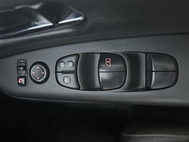 店舗にて現車の確認もいただけますので、お電話で在庫のご確認の上是非ご来店くださいませ!!!////