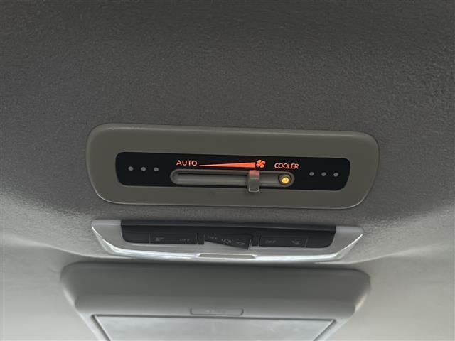 店舗にて現車の確認もいただけますので、お電話で在庫のご確認の上是非ご来店くださいませ!!!////