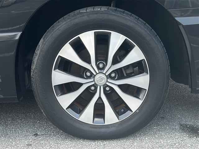 店舗にて現車の確認もいただけますので、お電話で在庫のご確認の上是非ご来店くださいませ!!!////