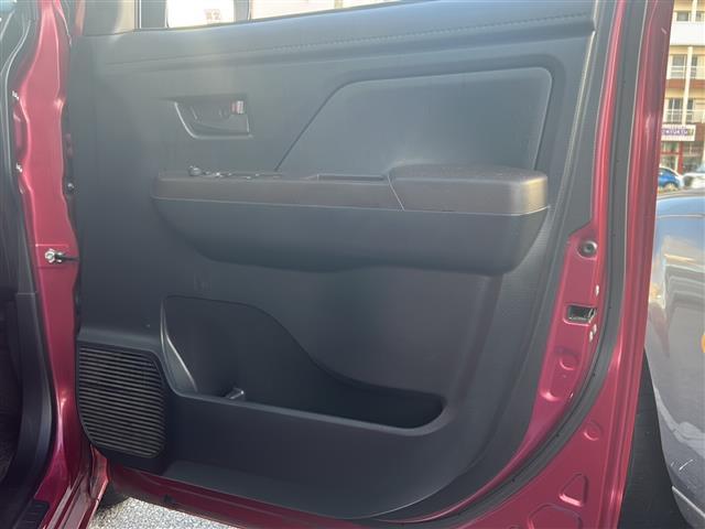 店舗にて現車の確認もいただけますので、お電話で在庫のご確認の上是非ご来店くださいませ！！！