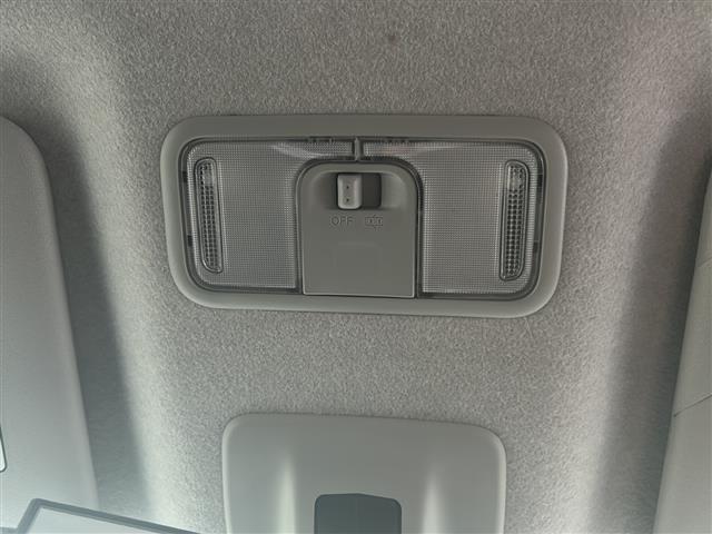 店舗にて現車の確認もいただけますので、お電話で在庫のご確認の上是非ご来店くださいませ！！！