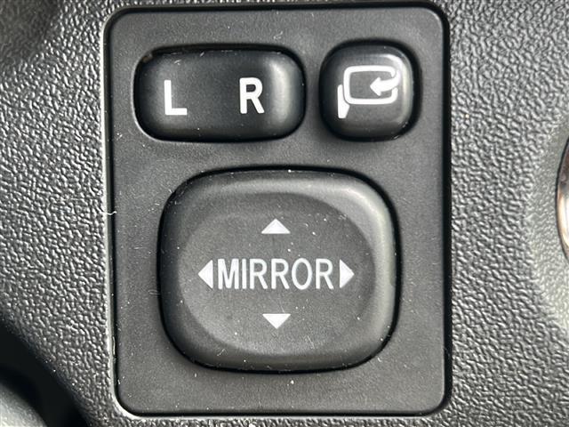 店舗にて現車の確認もいただけますので、お電話で在庫のご確認の上是非ご来店くださいませ！！！