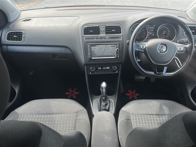 ナビ・バックカメラ・ＥＴＣ・ＴＶ