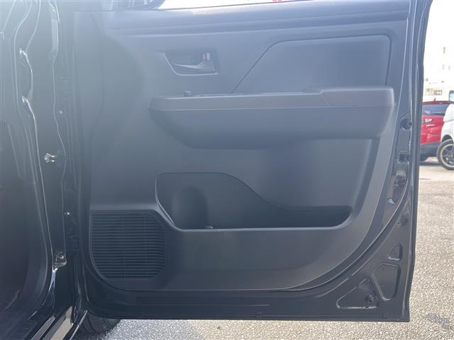 店舗にて現車の確認もいただけますので、お電話で在庫のご確認の上是非ご来店くださいませ！！！