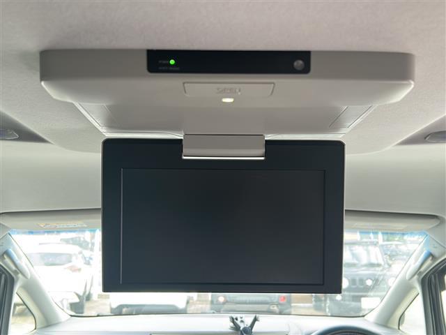 ヴェルファイア ２．５Ｚ　純正９インチナビ　フリップダウンモニター　両側パワースライドドア　バックカメラ　ＥＴＣ　コーナーセンサー　オートライト　電子サイドブレーキ　オートホールド　ＴＶ　Ｂｌｕｅｔｏｏｔｈ　ＣＤ　ＤＶＤ（6枚目）