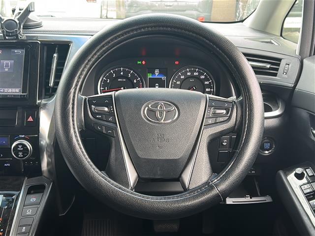 ヴェルファイア ２．５Ｚ　純正９インチナビ　フリップダウンモニター　両側パワースライドドア　バックカメラ　ＥＴＣ　コーナーセンサー　オートライト　電子サイドブレーキ　オートホールド　ＴＶ　Ｂｌｕｅｔｏｏｔｈ　ＣＤ　ＤＶＤ（9枚目）