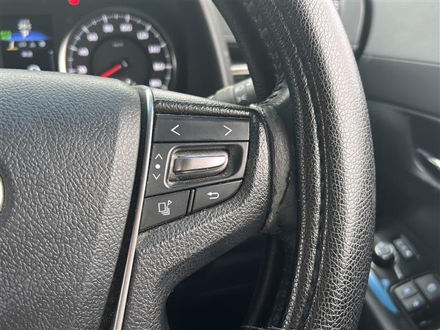 ヴェルファイア ２．５Ｚ　純正９インチナビ　フリップダウンモニター　両側パワースライドドア　バックカメラ　ＥＴＣ　コーナーセンサー　オートライト　電子サイドブレーキ　オートホールド　ＴＶ　Ｂｌｕｅｔｏｏｔｈ　ＣＤ　ＤＶＤ（11枚目）