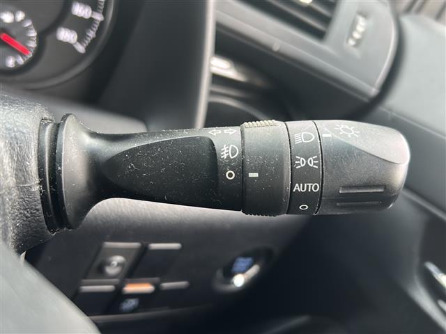 ヴェルファイア ２．５Ｚ　純正９インチナビ　フリップダウンモニター　両側パワースライドドア　バックカメラ　ＥＴＣ　コーナーセンサー　オートライト　電子サイドブレーキ　オートホールド　ＴＶ　Ｂｌｕｅｔｏｏｔｈ　ＣＤ　ＤＶＤ（13枚目）